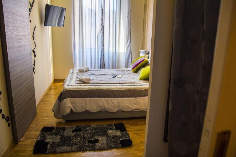 Il Sesto Suites Central image