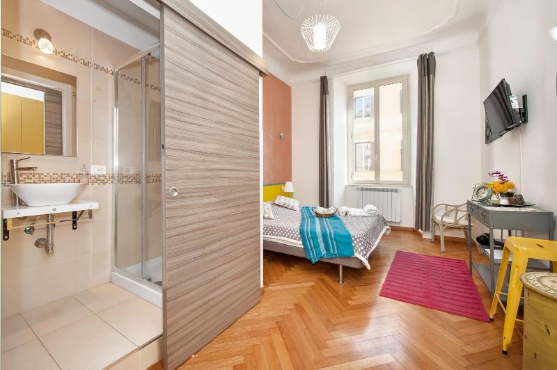 Il Sesto Suites Central image