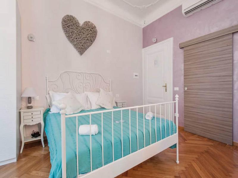 Il Sesto Suites Central image