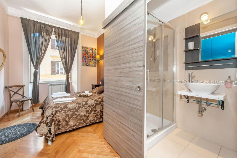 Il Sesto Suites Central image