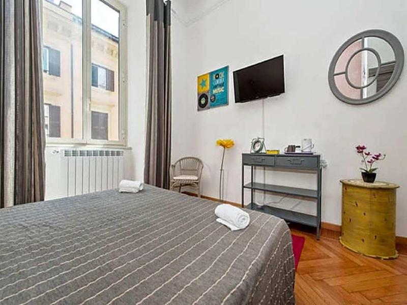 Il Sesto Suites Central image
