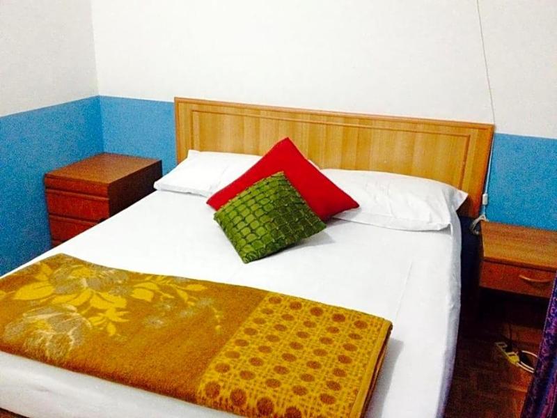 Hostelroma image