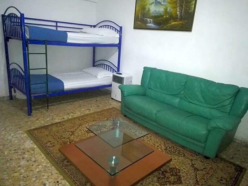 Hostelroma image