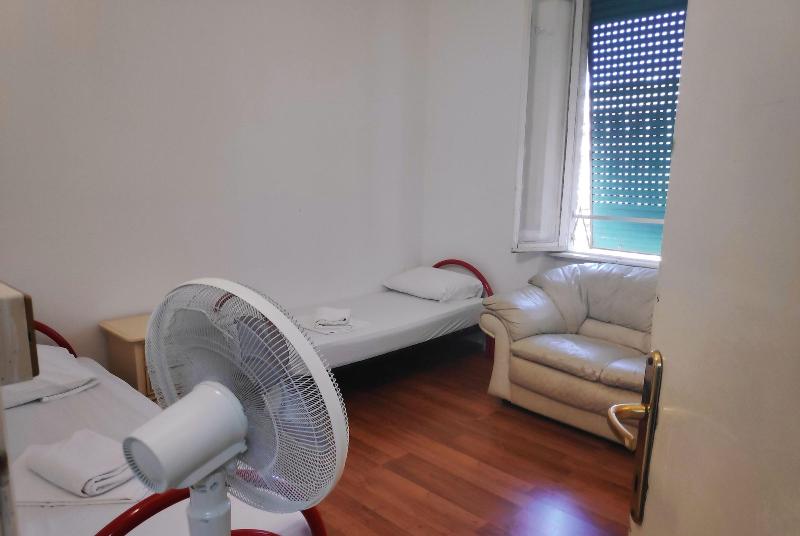 Hostelroma image
