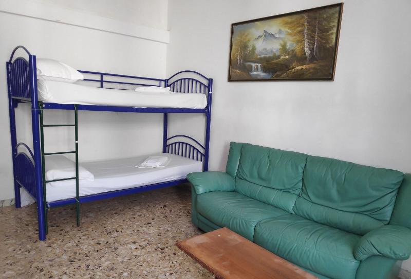 Hostelroma image