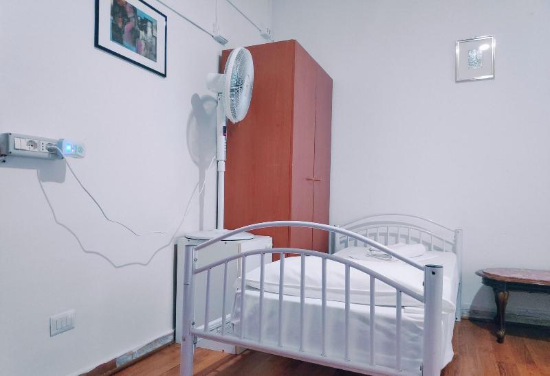 Hostelroma image
