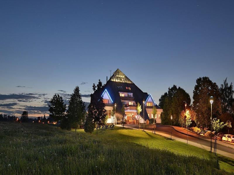 Lázeňský Hotel Pyramida I image