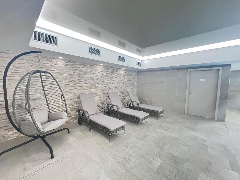 Lázeňský Hotel Pyramida I image