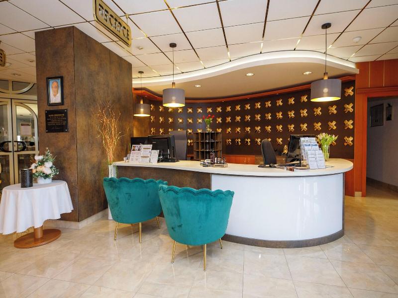 Lázeňský Hotel Pyramida I image