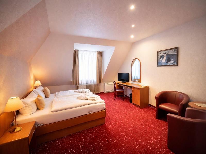 Lázeňský Hotel Pyramida I image