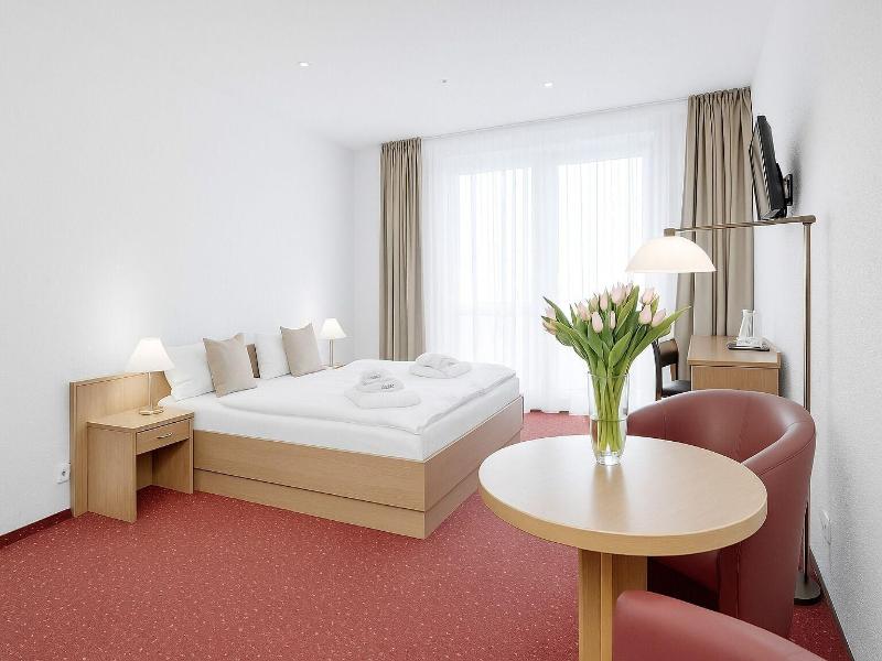 Lázeňský Hotel Pyramida I image