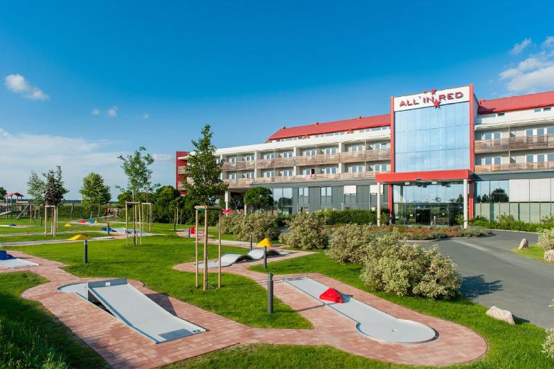 Thermenhotel All In Red image
