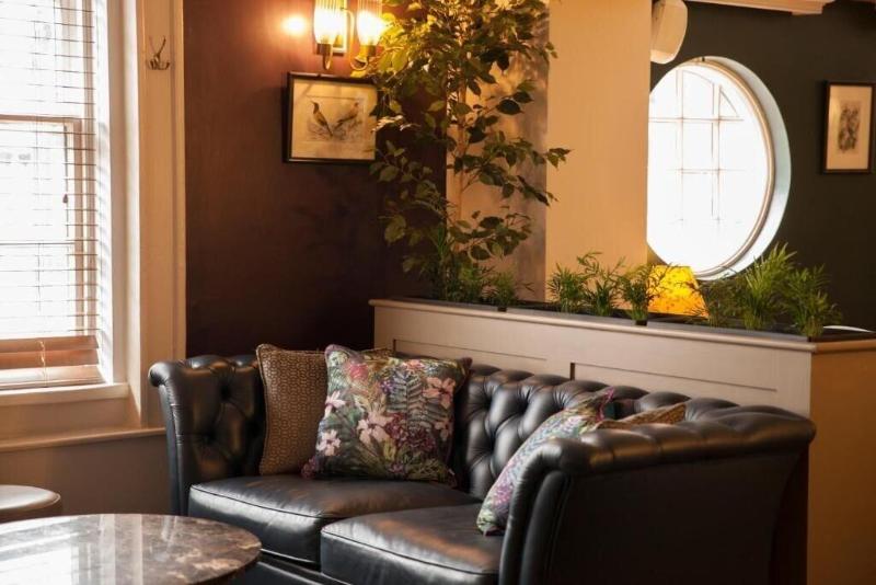 The Falcon Hotel & Restaurant image