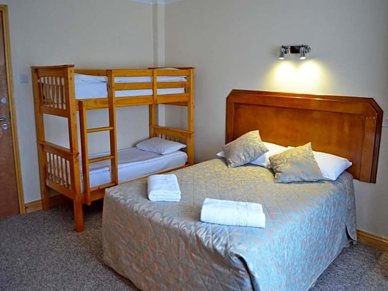Gatwick Cambridge Hotel image