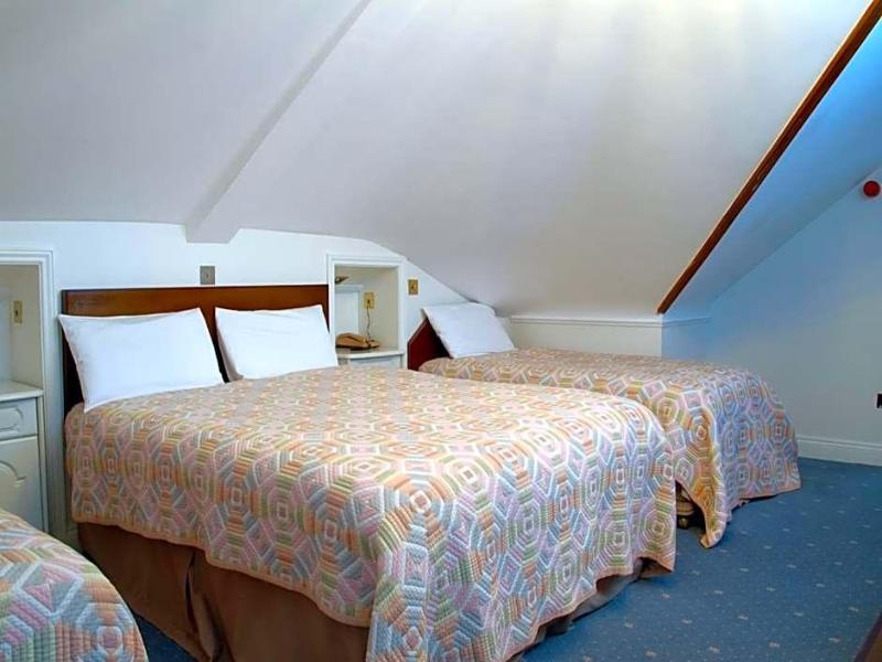 Gatwick Cambridge Hotel image