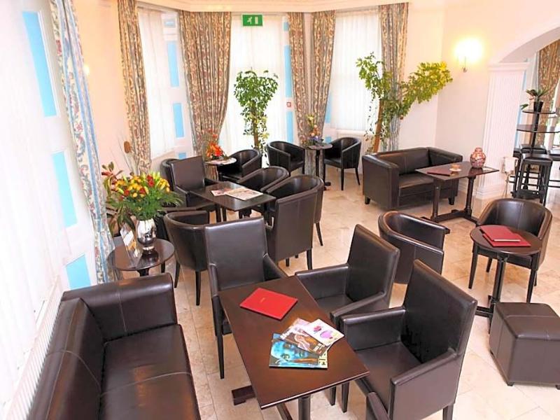 Gatwick Cambridge Hotel image