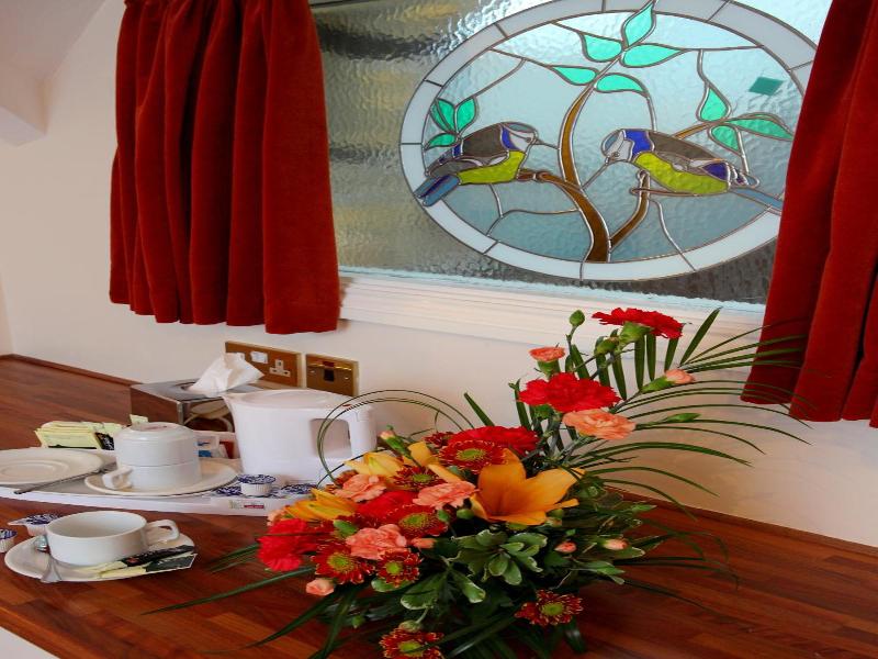 Gatwick Cambridge Hotel image