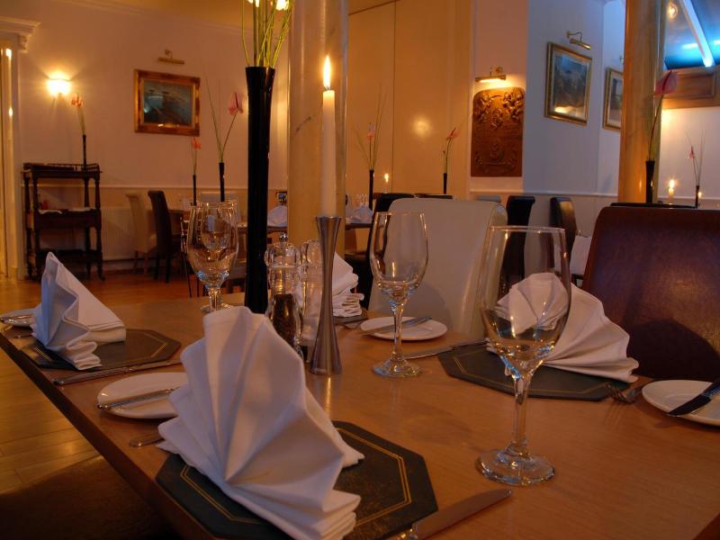 Gatwick Cambridge Hotel image