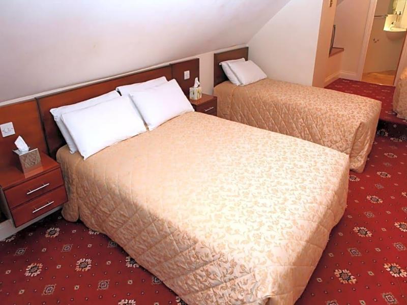 Gatwick Cambridge Hotel image