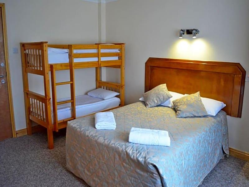 Gatwick Cambridge Hotel image