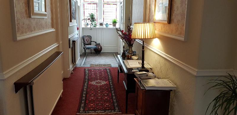 Arden House image