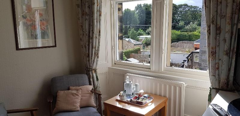 Arden House image