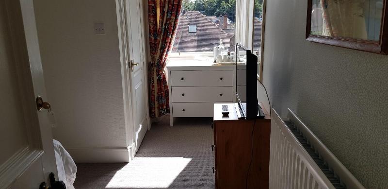 Arden House image