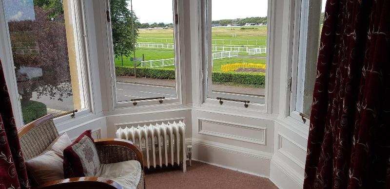 Arden House image
