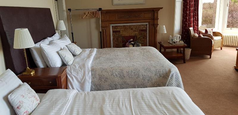 Arden House image