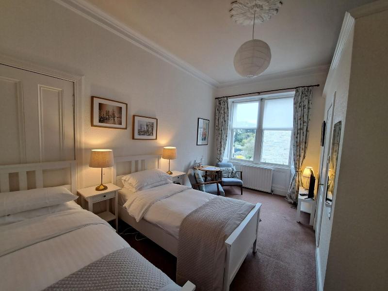 Arden House image