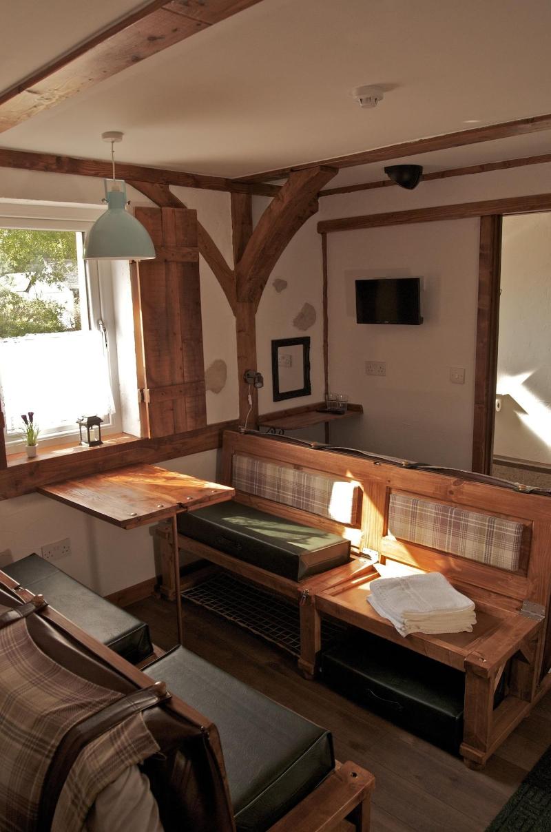 Birchwood Guest Lodge image