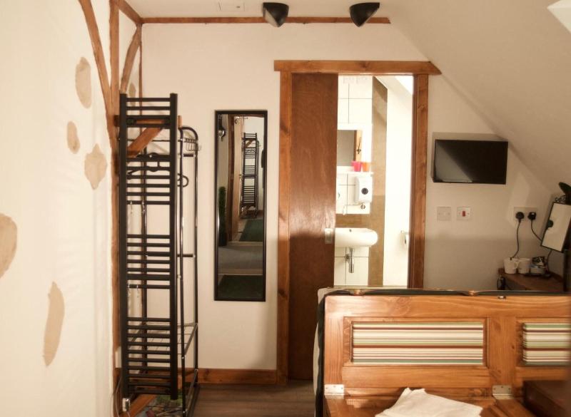 Birchwood Guest Lodge image