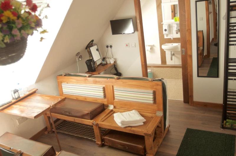 Birchwood Guest Lodge image