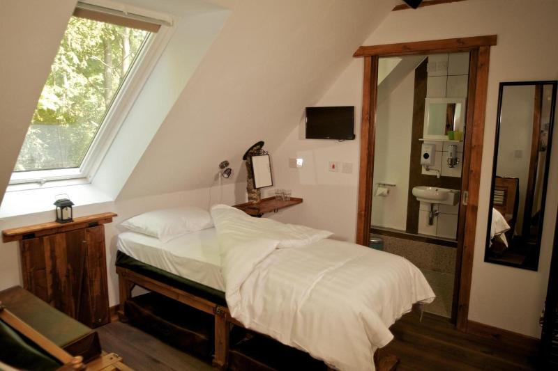 Birchwood Guest Lodge image