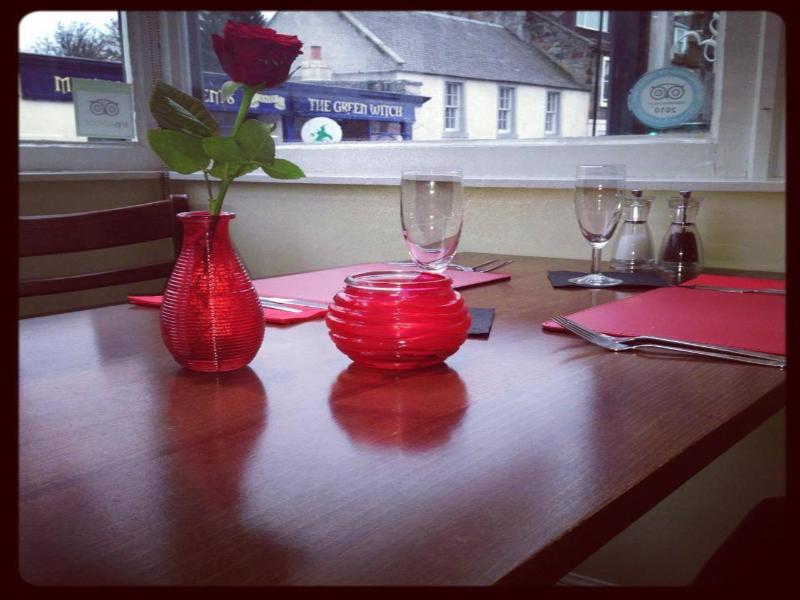 Aberdour Hotel & Stables Rooms image
