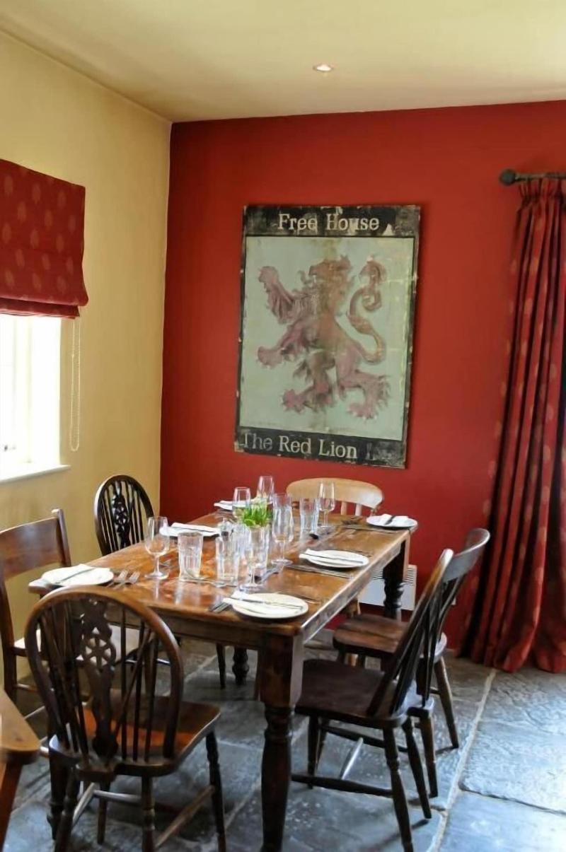 The Red Lion Inn image