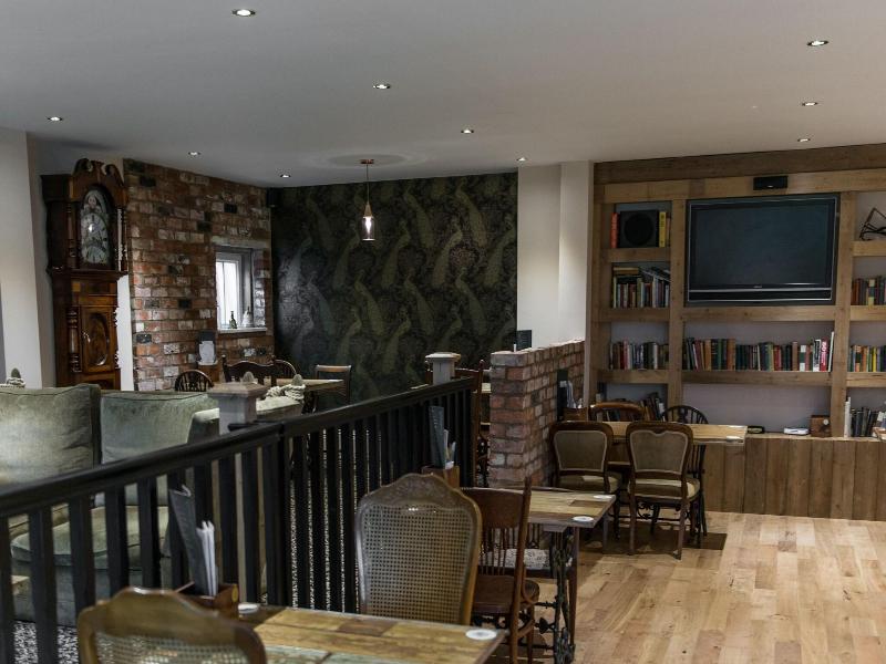 Healing Manor Hotel image