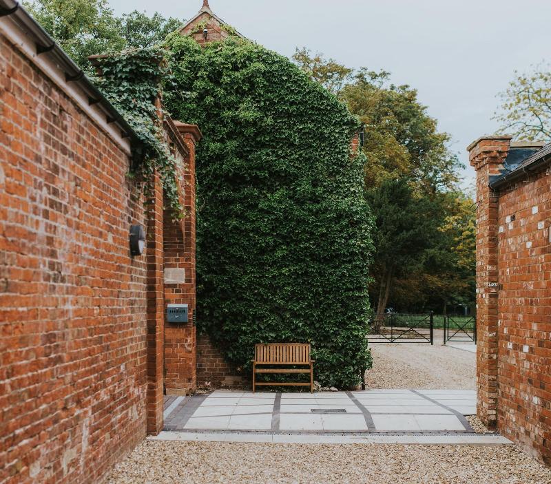 Healing Manor Hotel image