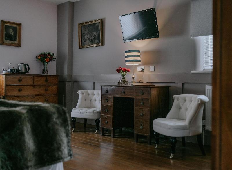 Healing Manor Hotel image