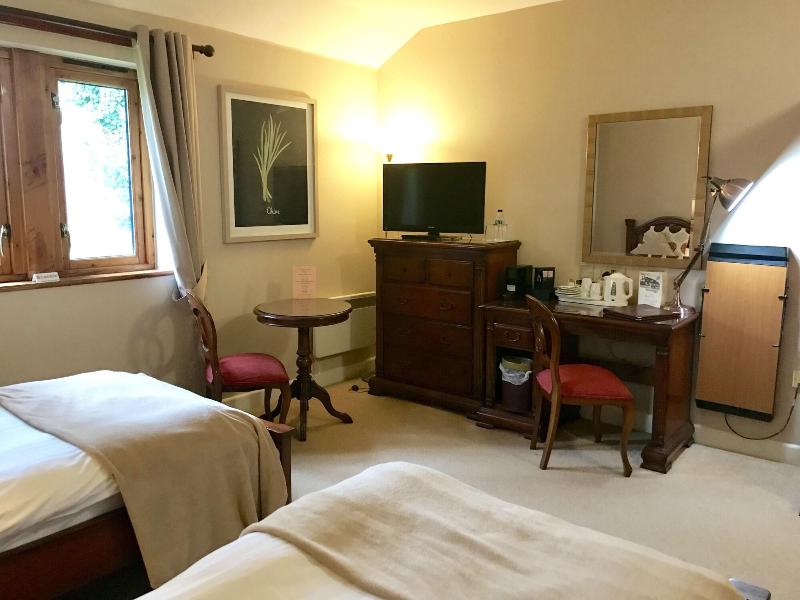 Camden Arms Hotel image