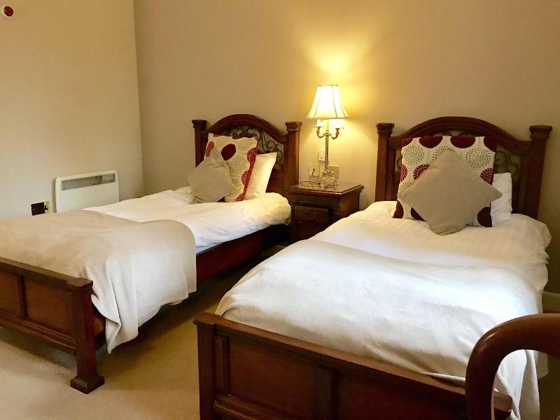 Camden Arms Hotel image