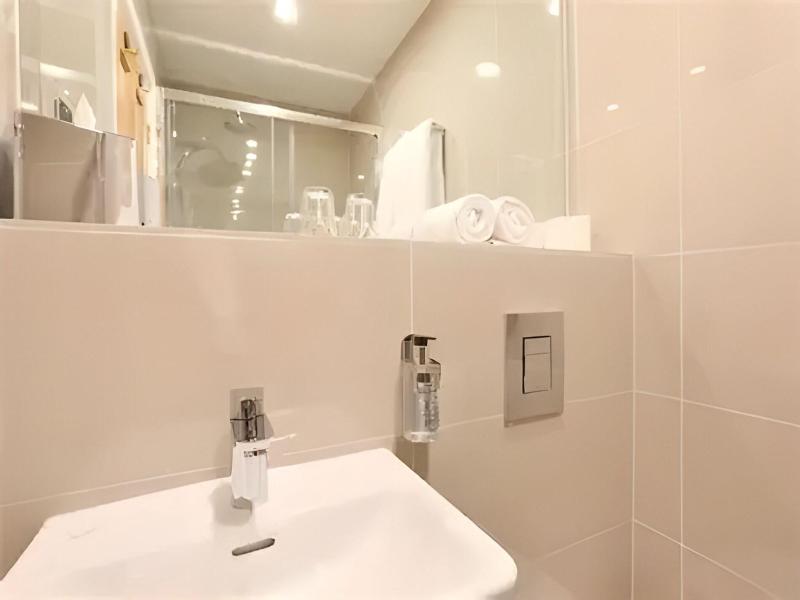 Park Avenue J Hotel London Hyde Park image