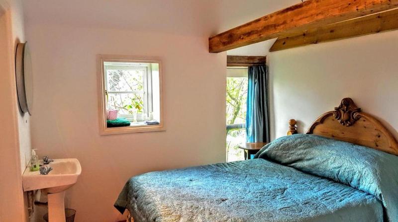 Moaps Farm Bed And Breakfast image