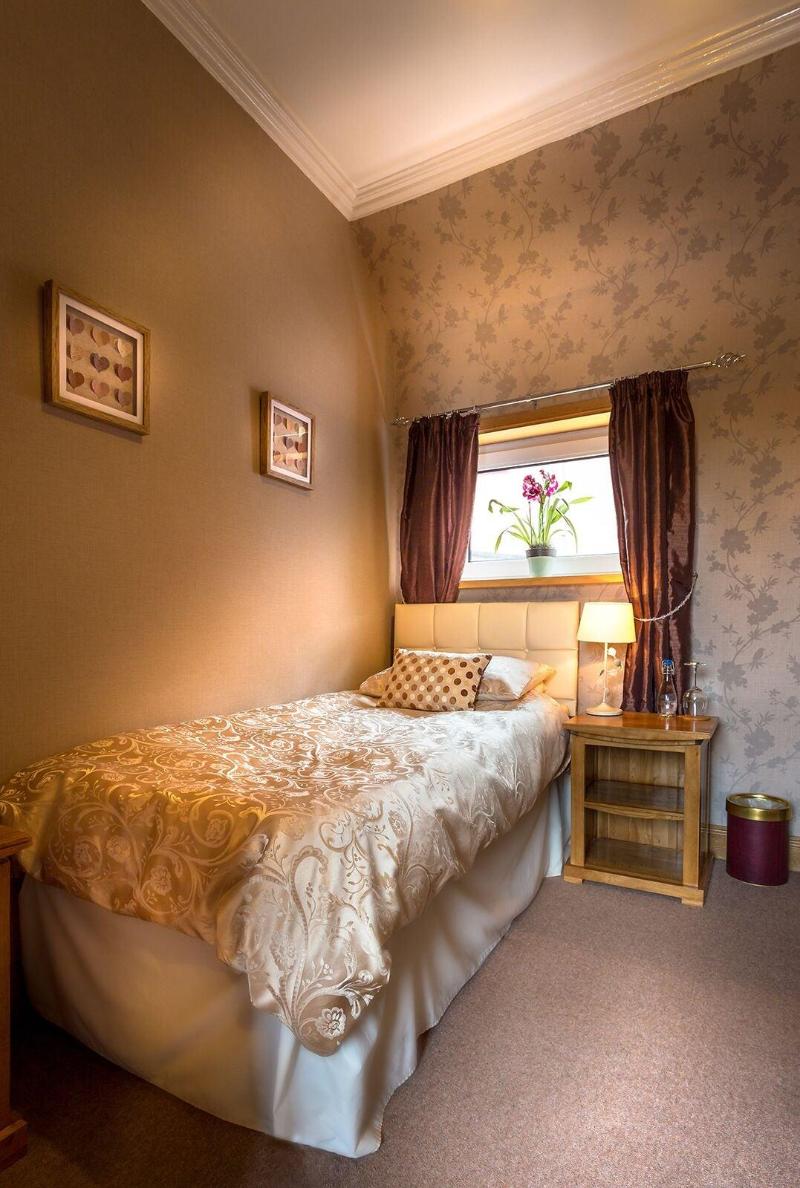 Lakeview Guest House image
