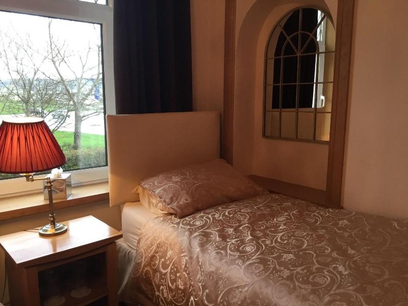 Lakeview Guest House image