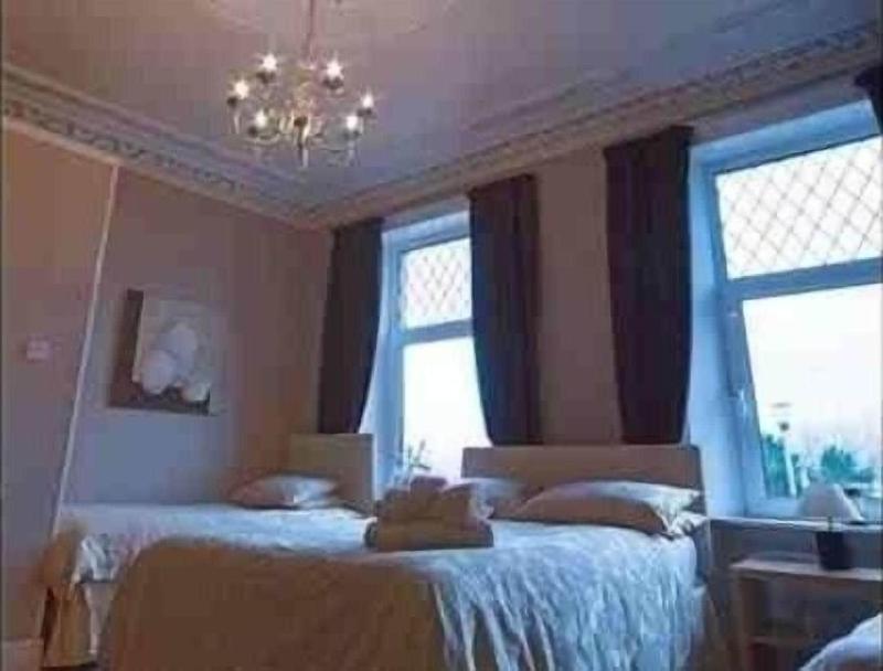 Lakeview Guest House image