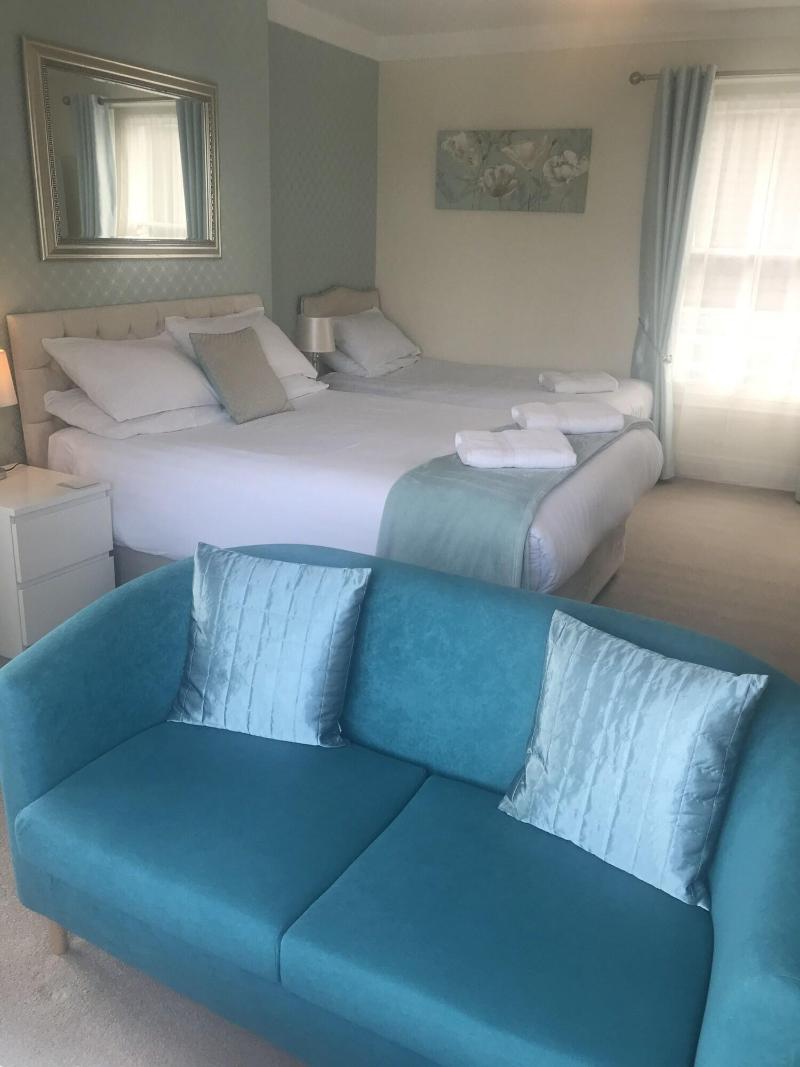 Highcliffe Hotel image