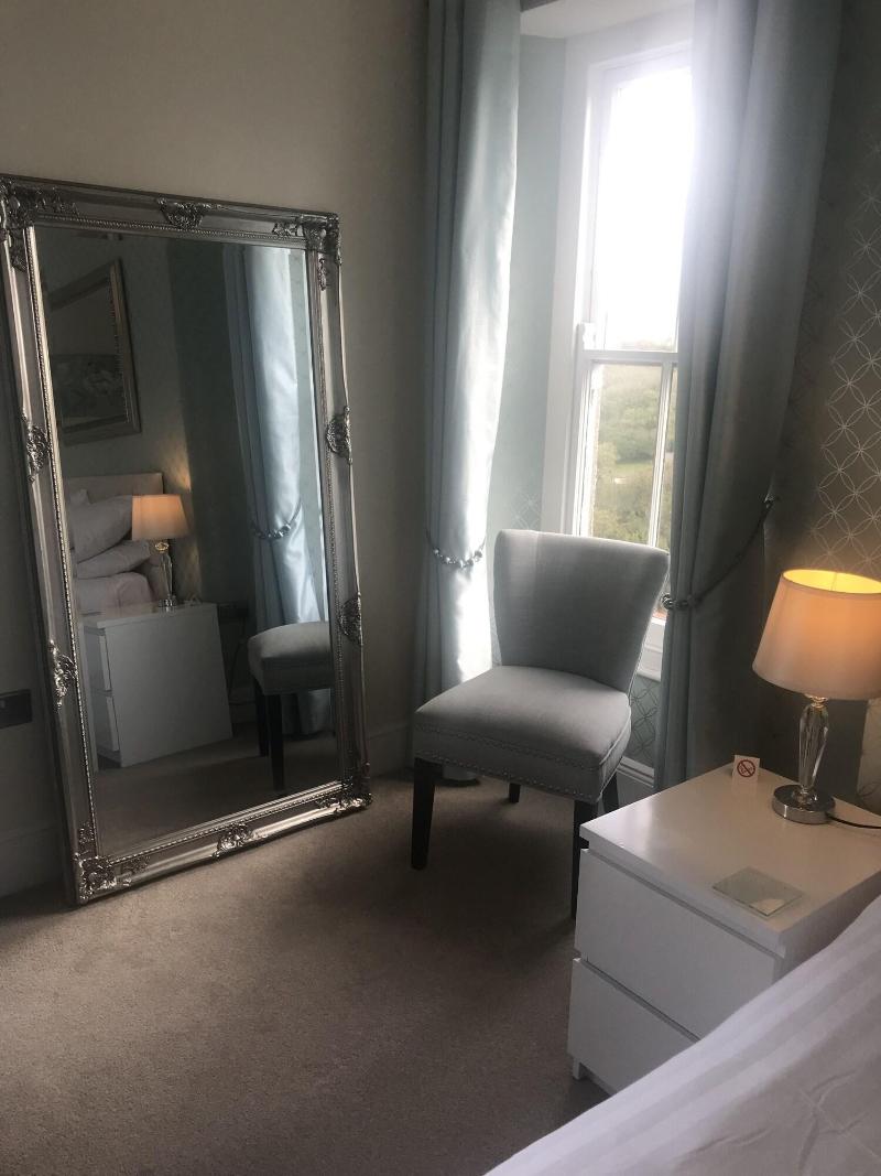 Highcliffe Hotel image