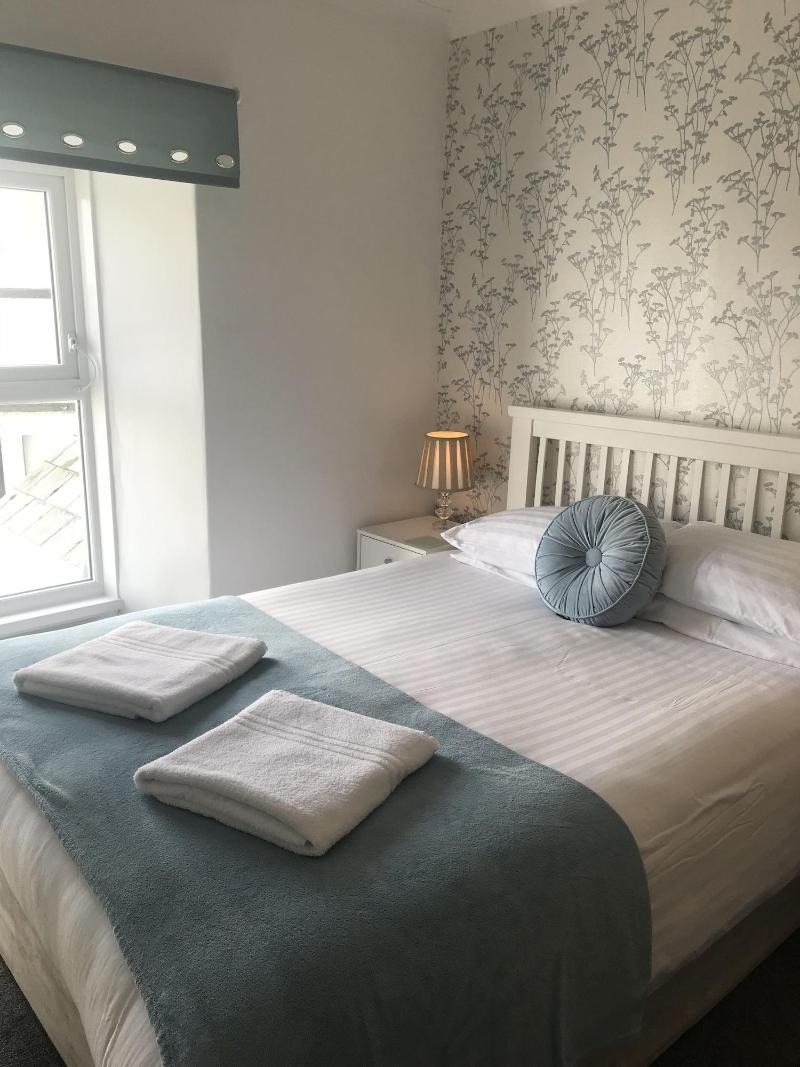 Highcliffe Hotel image
