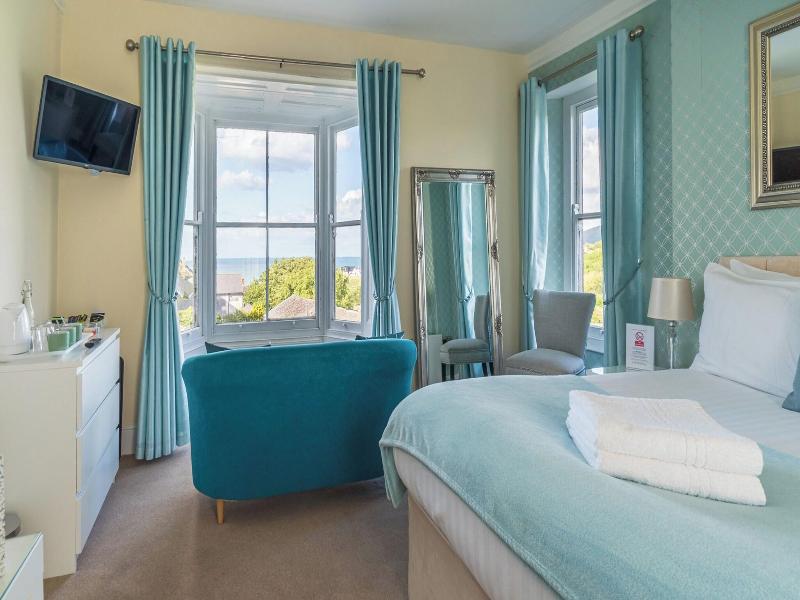 Highcliffe Hotel image